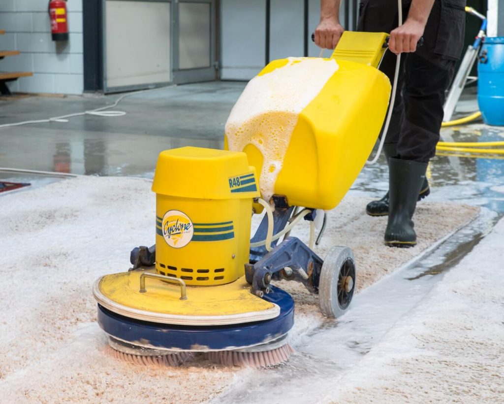 Gebruikelijk druk touw Vloerkleed Reinigen - Uw vloerkleed als nieuw met Cinco Cleaning.